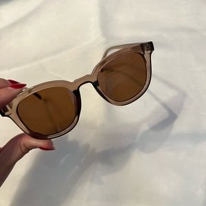 Brown sunglasses